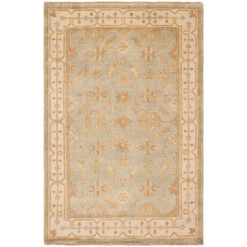 Hand-Knotted Ivory and Soft Green Wool 4' x 6' Rug