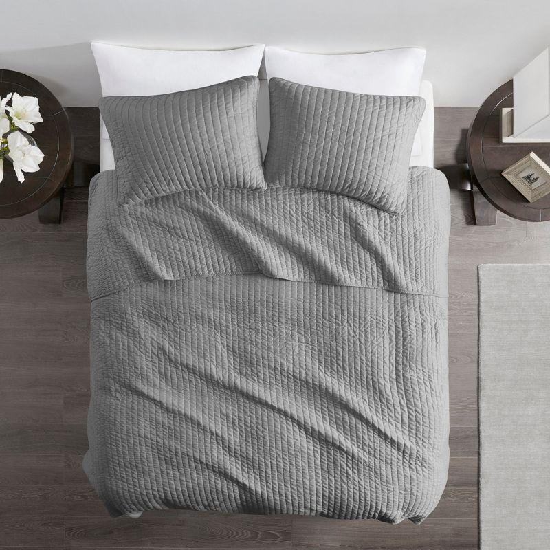 Gray Full Reversible Microfiber Quilt Set