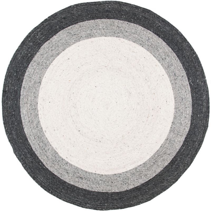 Handwoven Grey/Ivory Braided Wool 6' Round Area Rug