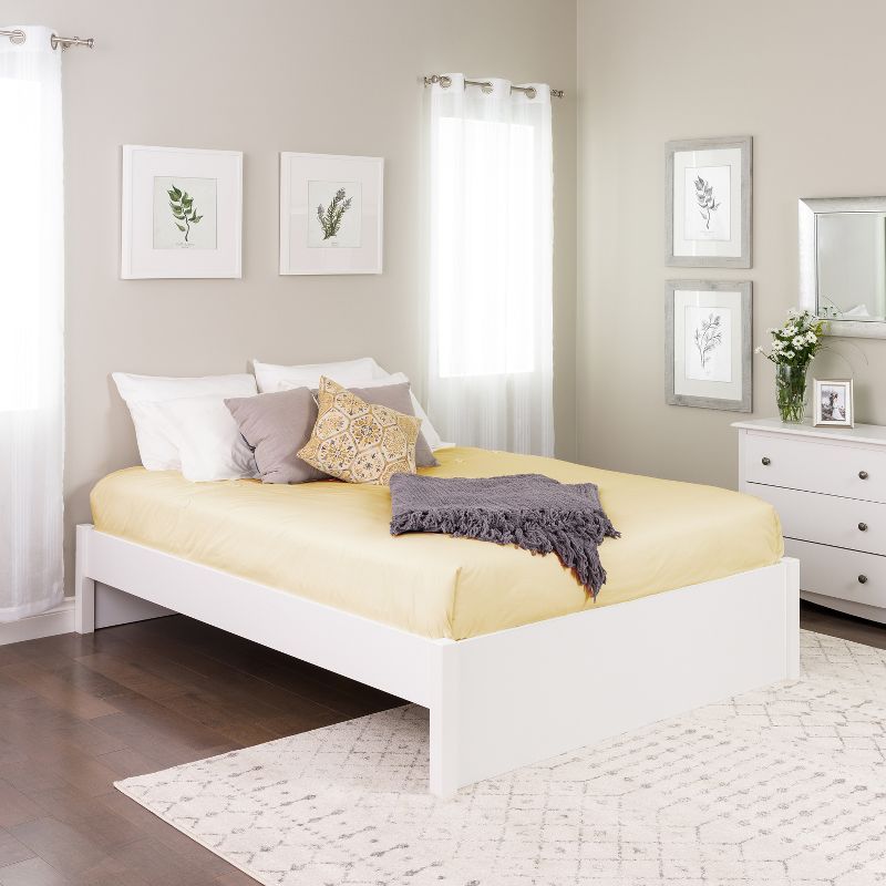 Elegant Queen Platform Bed with 4 Storage Drawers - White Finish