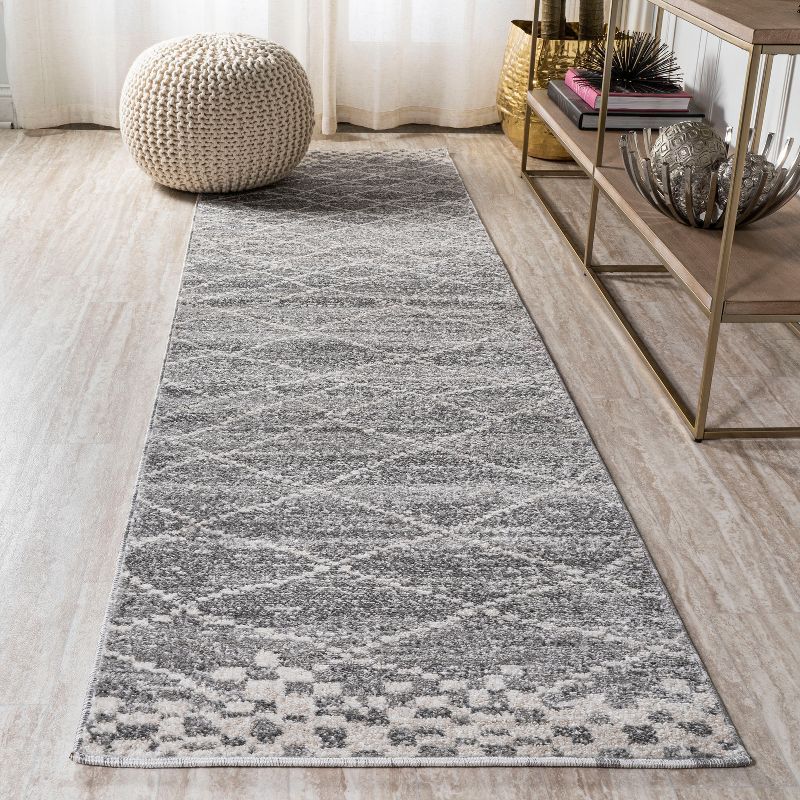 Gray Diamond Reversible Synthetic Runner Rug, 2'x8'