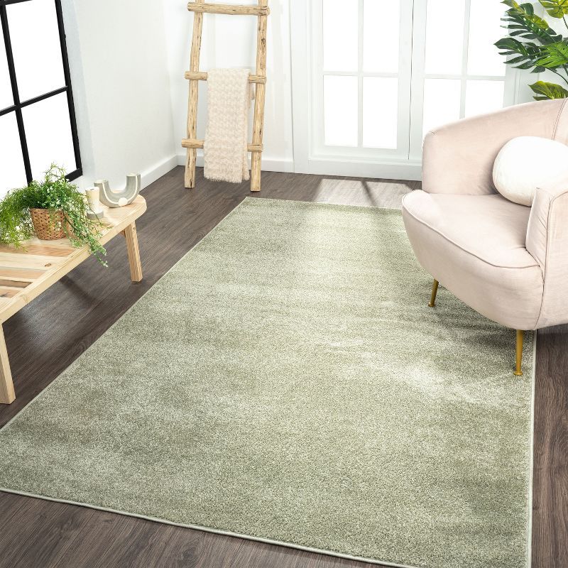 Haze Solid Green Low-Pile Synthetic Area Rug