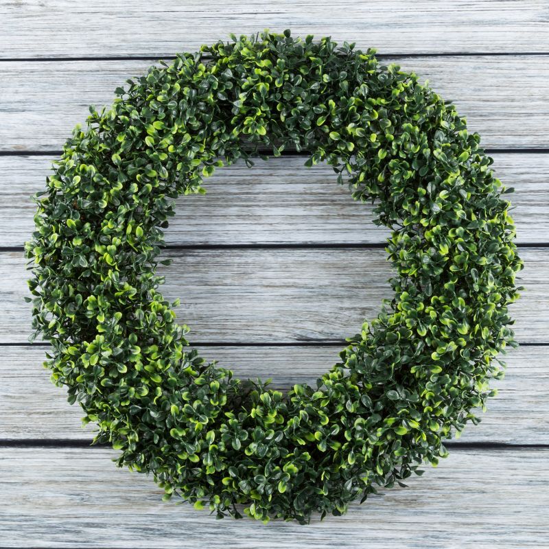 UV-Resistant 19-Inch Artificial Boxwood Wreath for Indoor/Outdoor Use