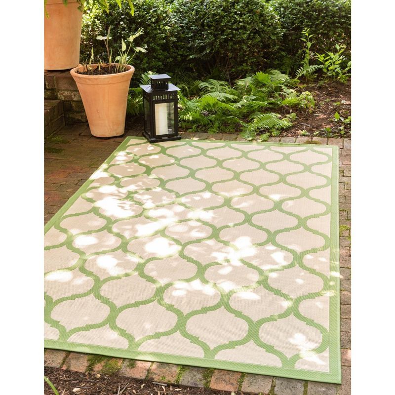 Beige and Green Rectangular Washable Outdoor Rug 6' x 9'