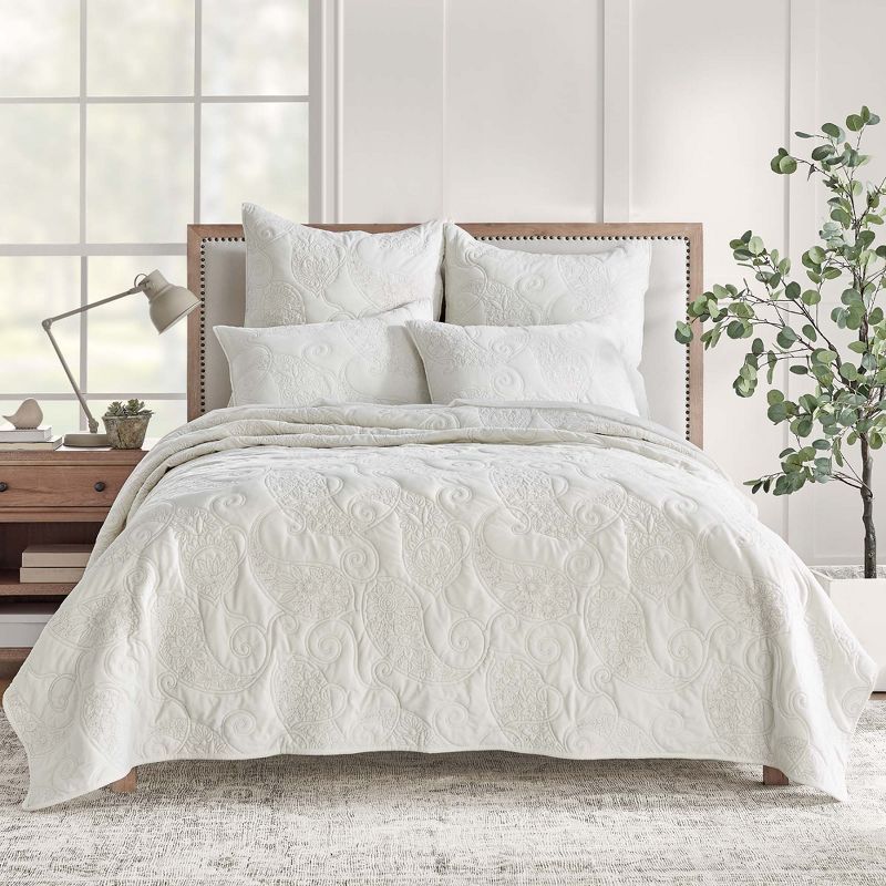 Cream Velvet Diamond-Patterned Full/Queen Quilt Set