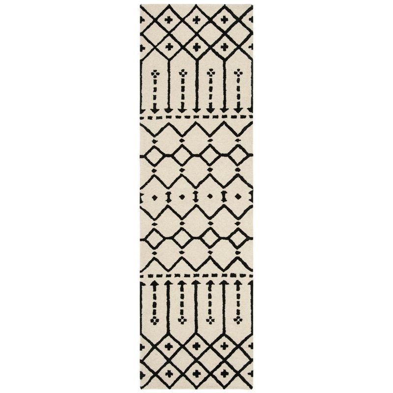 Ivory Elegance Handmade Tufted Wool Square Accent Rug
