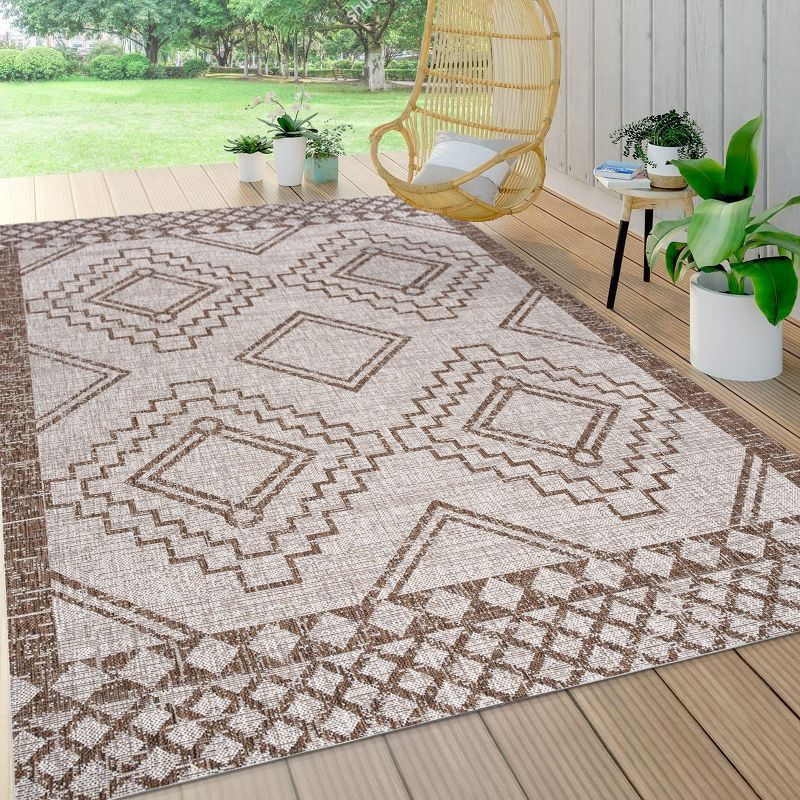 Medallion Mirage 4' x 6' Reversible Indoor/Outdoor Rug in Brown/Beige