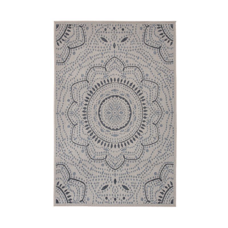 Cream and Blue Medallion Synthetic 5' x 7' Indoor/Outdoor Rug