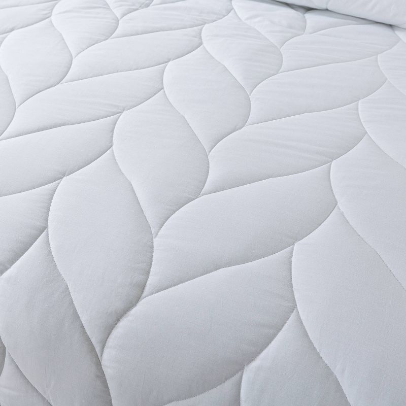 Full Size White Cotton Down Alternative Blanket