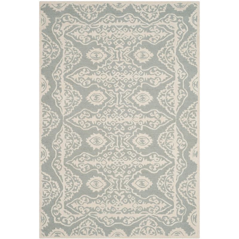 Global Elegance Hand-Tufted Wool 4' x 6' Gray/Ivory Area Rug