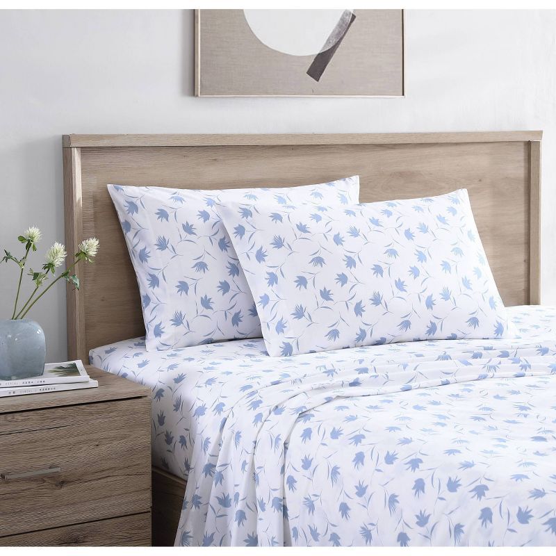 Floral Breeze Blue and White Cotton Percale Queen Sheet Set