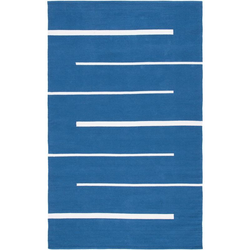 Navy and Ivory Handwoven Cotton Area Rug, 5' x 8'