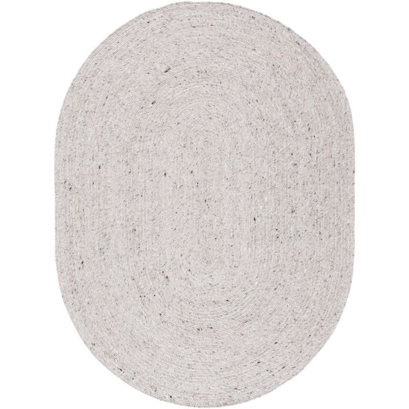 Handwoven Gray Oval Wool 8' x 10' Braided Area Rug