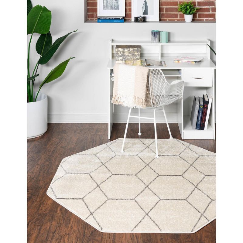 Ivory & Gray Trellis Octagon Easy-Care Synthetic Rug