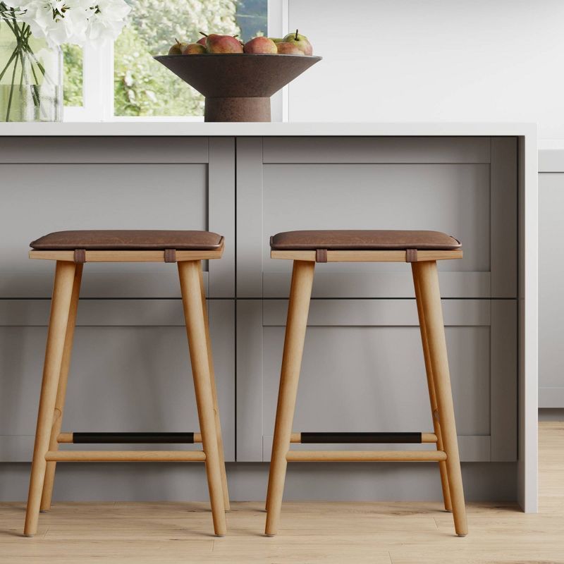 Chestnut Brown Backless Saddle Wood and Metal Barstools