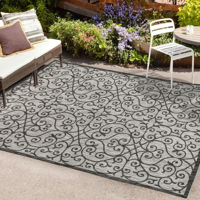 Boho Chic Spanish Filigree Black and Beige 8' x 10' Indoor/Outdoor Rug