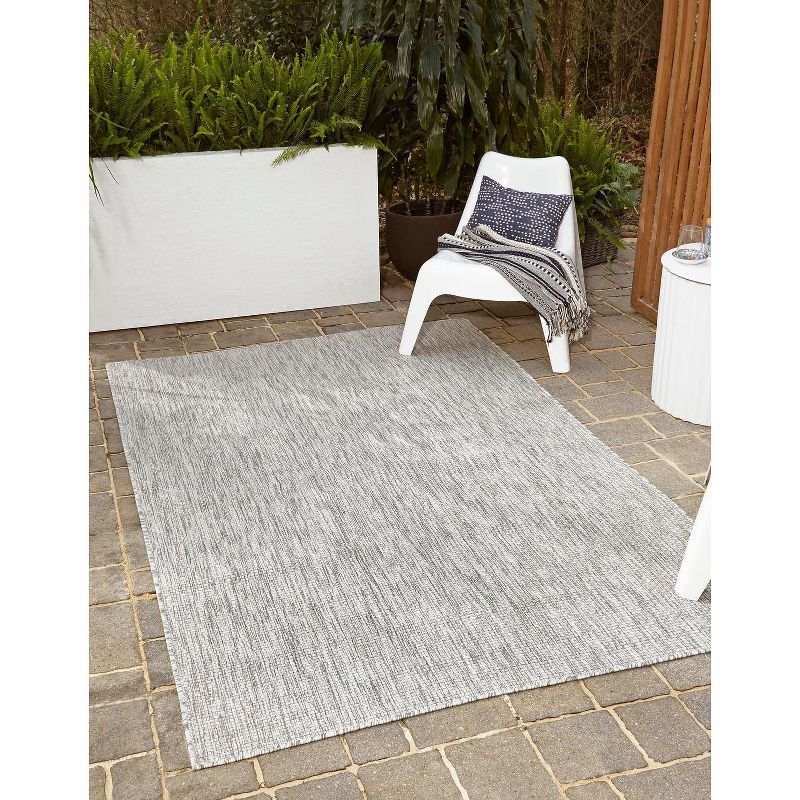 Light Gray Synthetic 6' x 9' Easy-Care Outdoor Rug