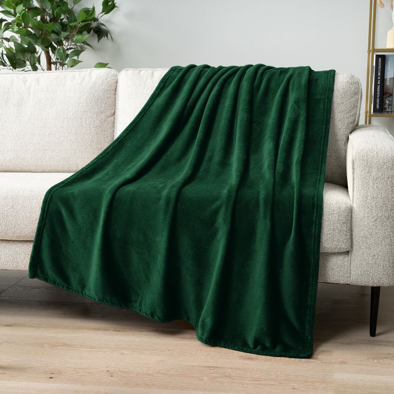 Emerald Green Fleece Throw Blanket for Sofa and Bed