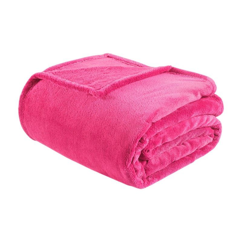 Full Pink Plush Reversible Machine-Washable Blanket