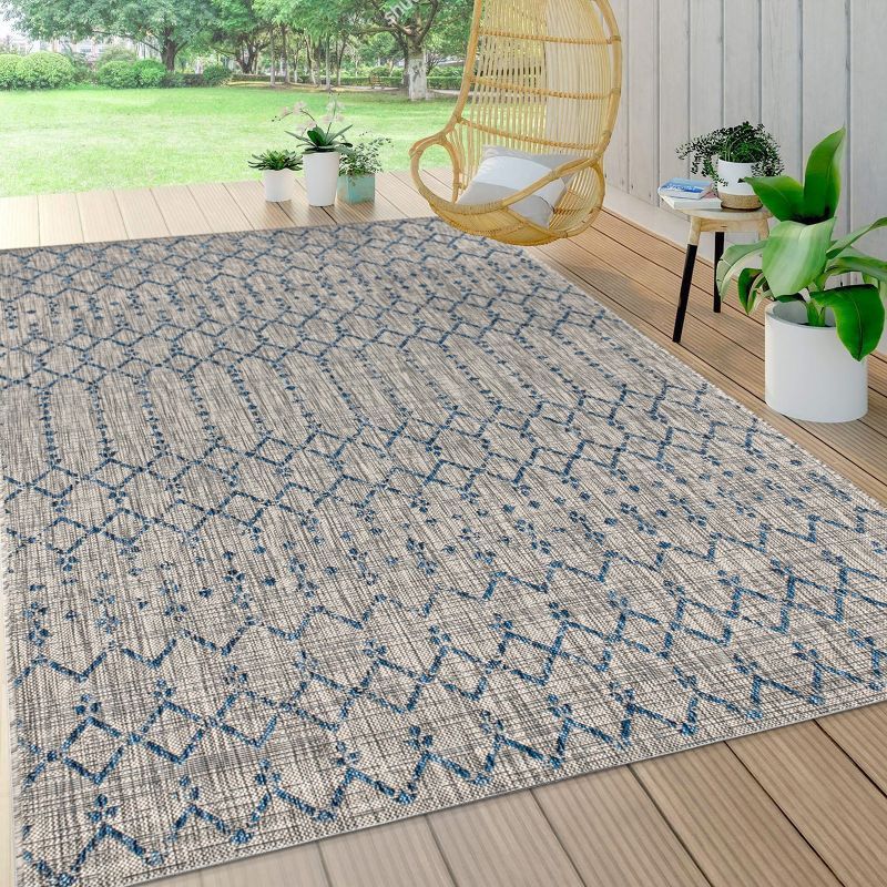 Boho-Chic Moroccan Geometric Flatweave Indoor/Outdoor Rug - Light Gray/Navy