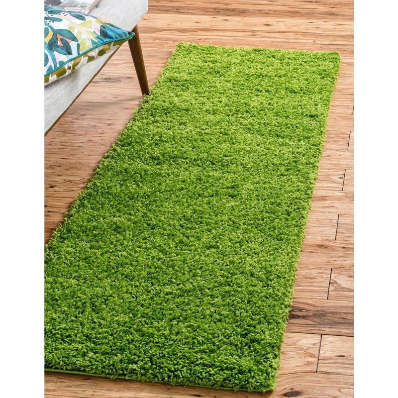 Grass Green Synthetic Shag Runner Rug 2' 7" x 10'