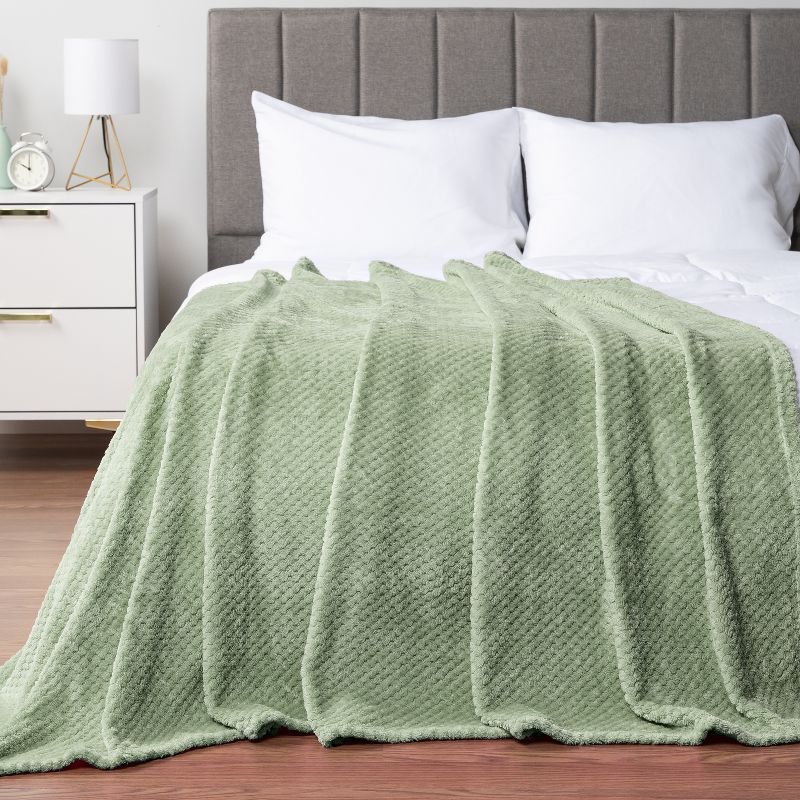 Sage Green Twin Fleece Waffle Textured Blanket