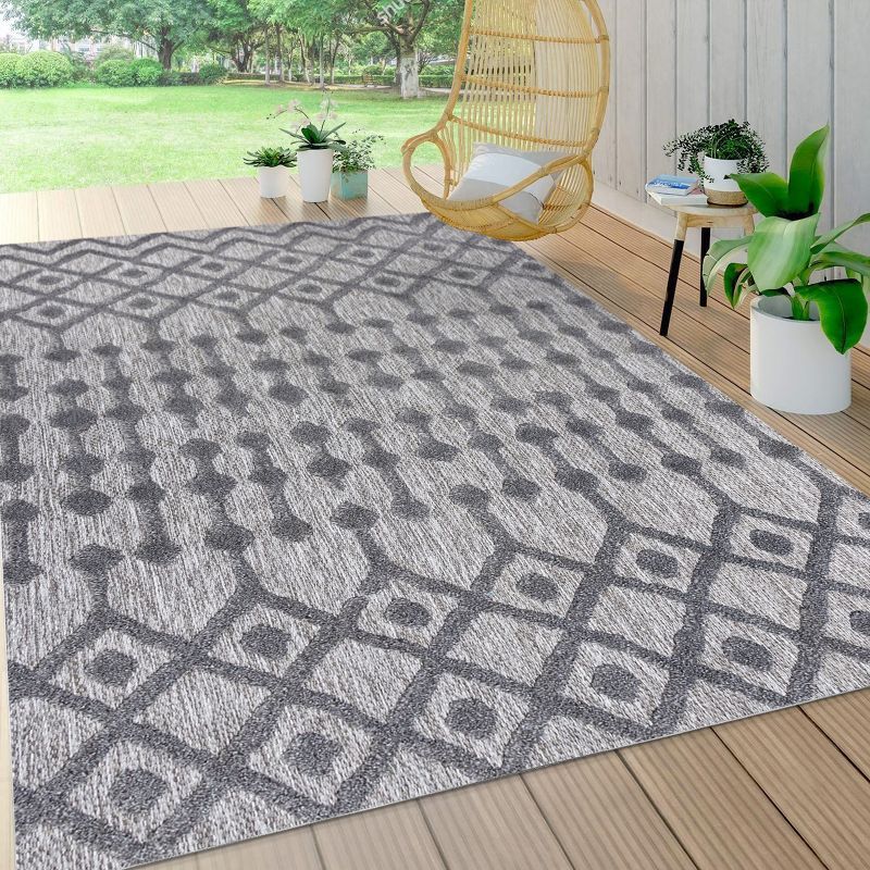 Handmade Reversible Dark Gray Geometric 8' x 10' Synthetic Area Rug