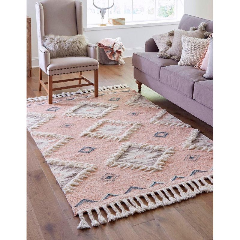 Handmade Pink Wool Geometric 5x8 Area Rug with Fringe