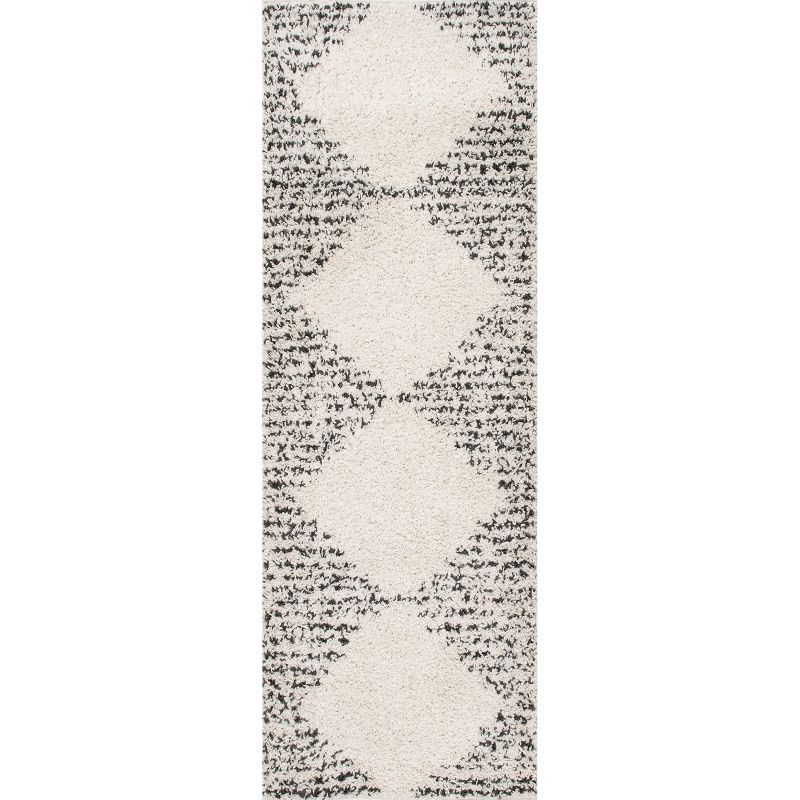 Off-White Diamond Shag Reversible Runner Rug, 2' 8" x 6'