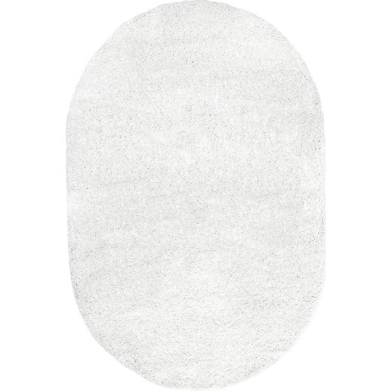 Luxurious 8' x 10' Oval White Plush Shag Area Rug