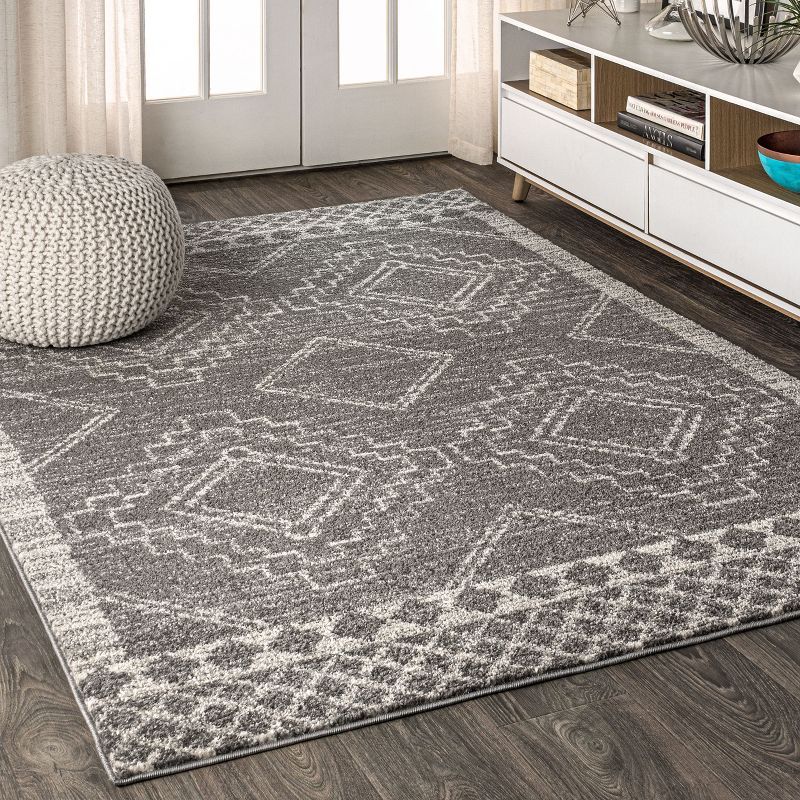 Amir 8' x 10' Cream and Gray Geometric Synthetic Area Rug