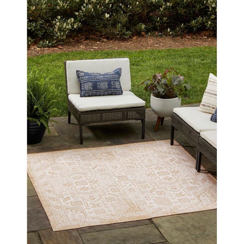 Natural Medallion 5'3" Square Outdoor Aztec Rug in Brown