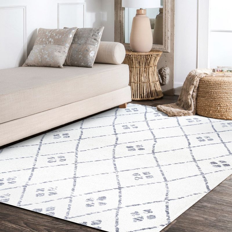 Ivory Geometric Diamond Synthetic Area Rug - Easy Care 3x5