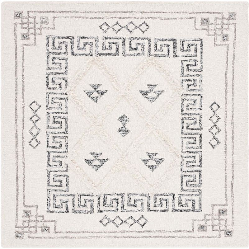 Casablanca 6' x 6' Black and Ivory Wool Tufted Shag Rug