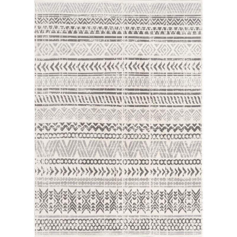 Modern Light Grey Tribal Motif 5' x 8' Synthetic Area Rug