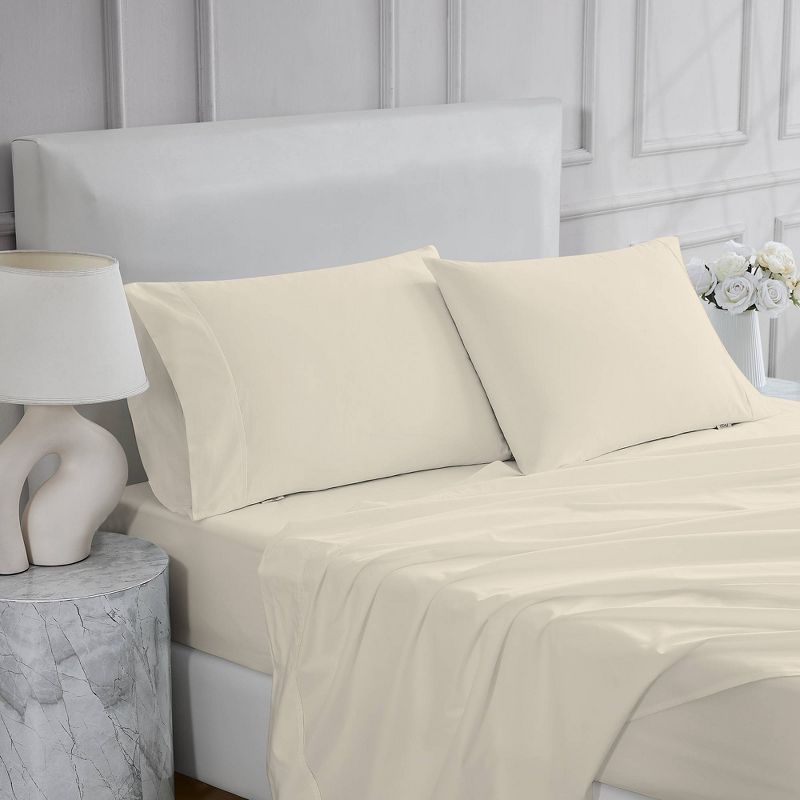 Ivory Queen 600-Thread Count Egyptian Cotton Sateen Sheet Set