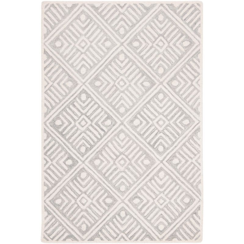Hand-Tufted Elegance Round Wool Area Rug in Gray, 47"