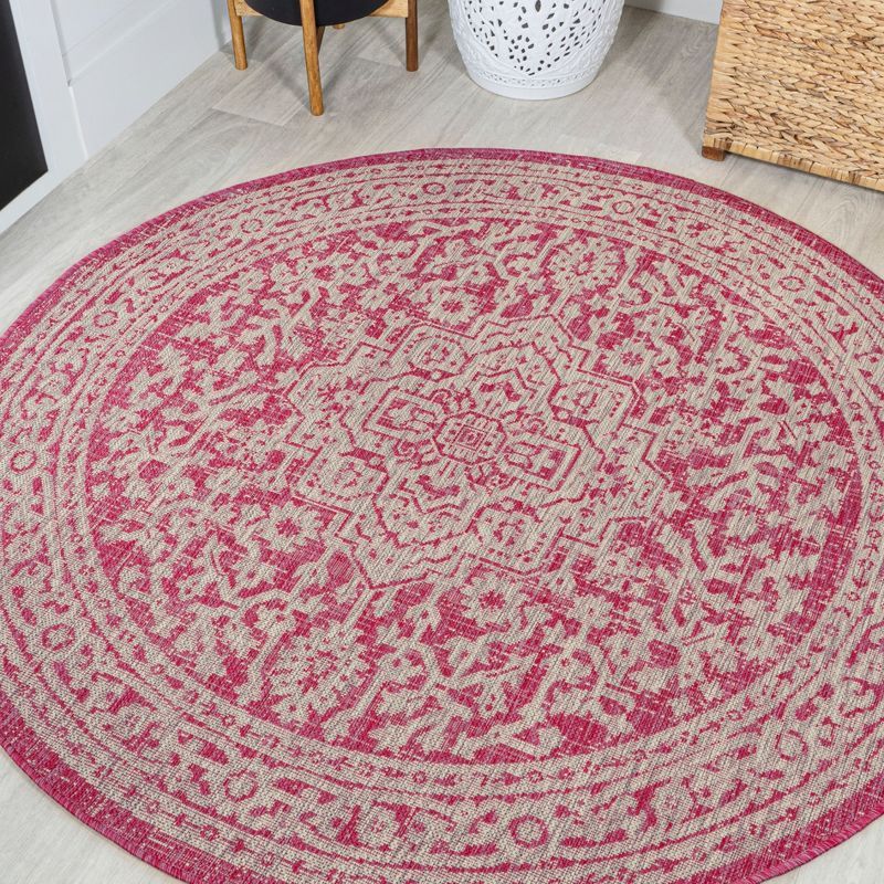 Sinjuri Medallion 63'' Round Gray Synthetic Indoor/Outdoor Rug