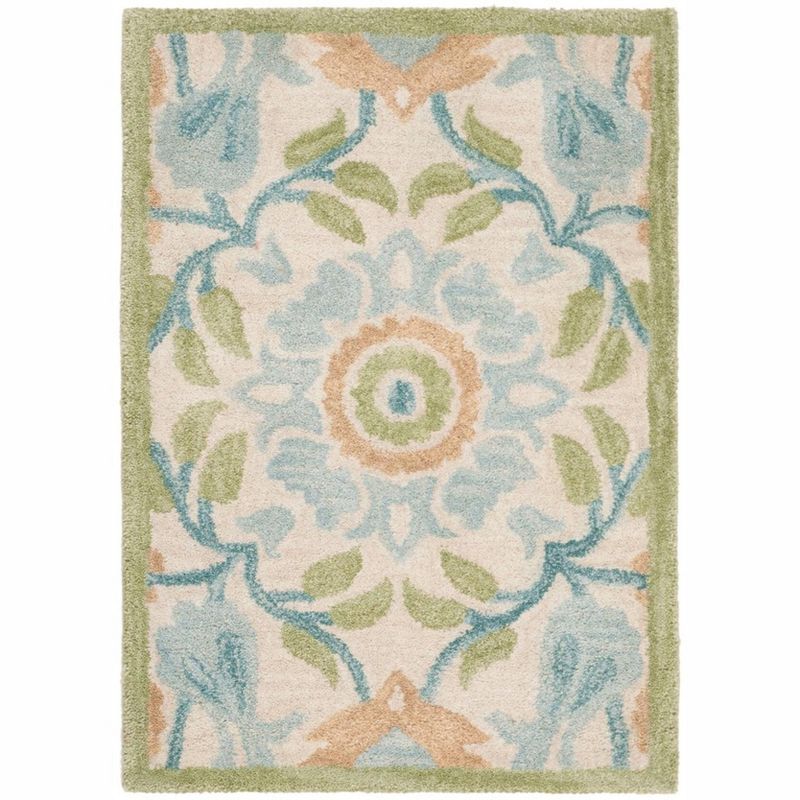 Ivory and Green Hand-Tufted Wool Floral Rug