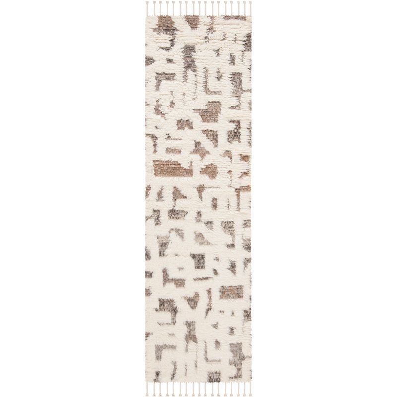 Manhattan MAN458 Hand Knotted Area Rug  - Safavieh