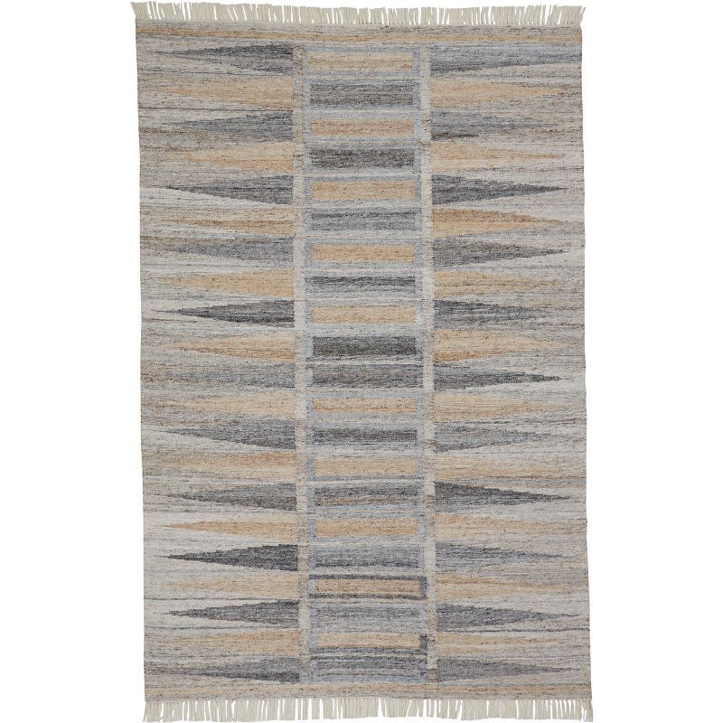 Handwoven Geometric Gray Synthetic 24" Rug