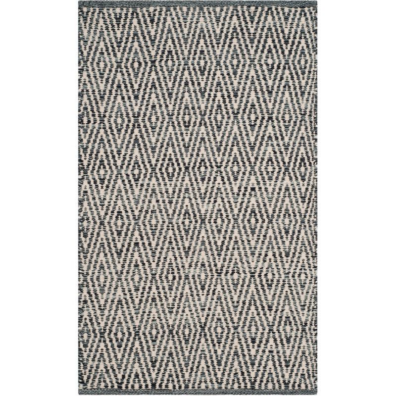 Coastal Charm Gray Handwoven Cotton Area Rug - 27" x 4"