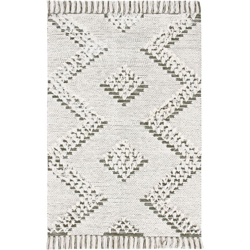 Ivory and Green Handwoven Wool Area Rug, 4' x 6'