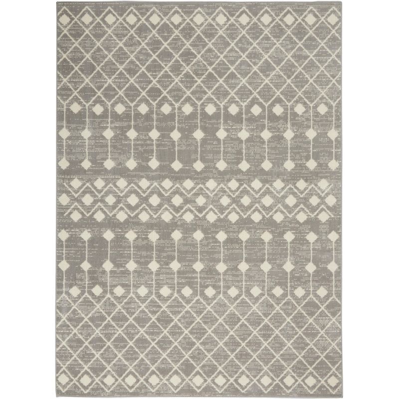 Transfixing Moroccan Diamond Gray and Ivory 5'3" x 7'3" Area Rug