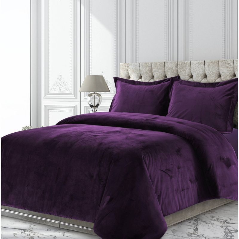 Luxurious Purple Velvet Queen Duvet Set with Microfiber Backing