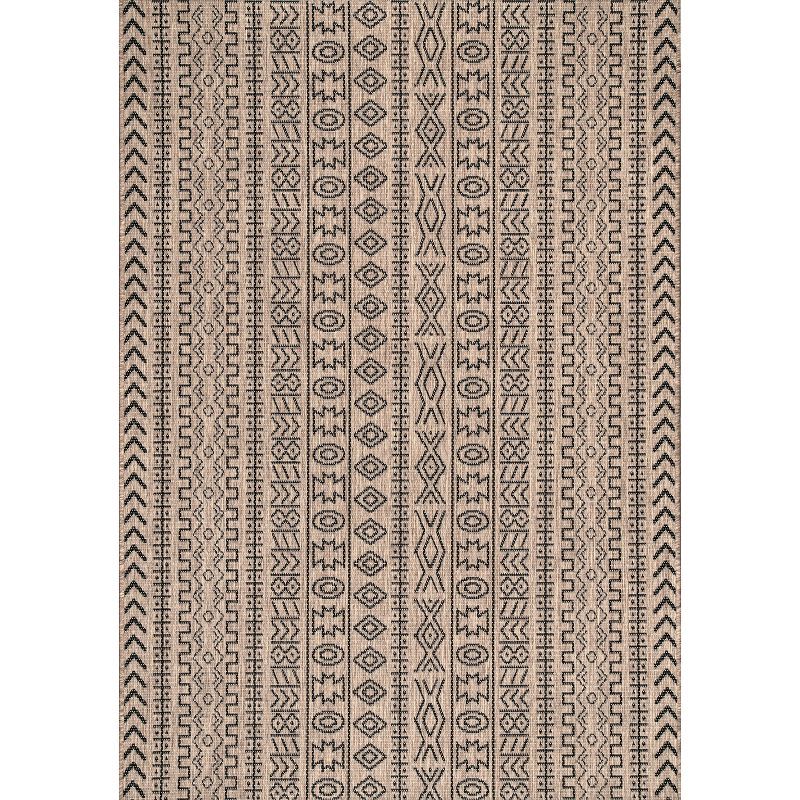 Charming Jamie Brown Indoor/Outdoor 5'3" x 7'6" Synthetic Area Rug