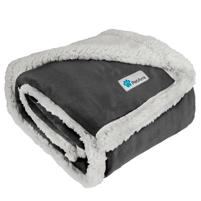 Medium Gray Sherpa Waterproof Outdoor Pet Blanket