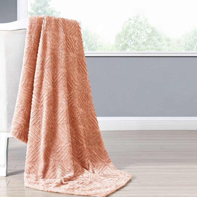 Luxurious Rose Faux Fur & Fleece Reversible Throw Blanket 60"x50"
