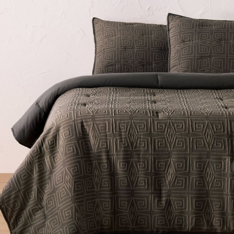 Full Gray Geometric Quilt and Sham Set