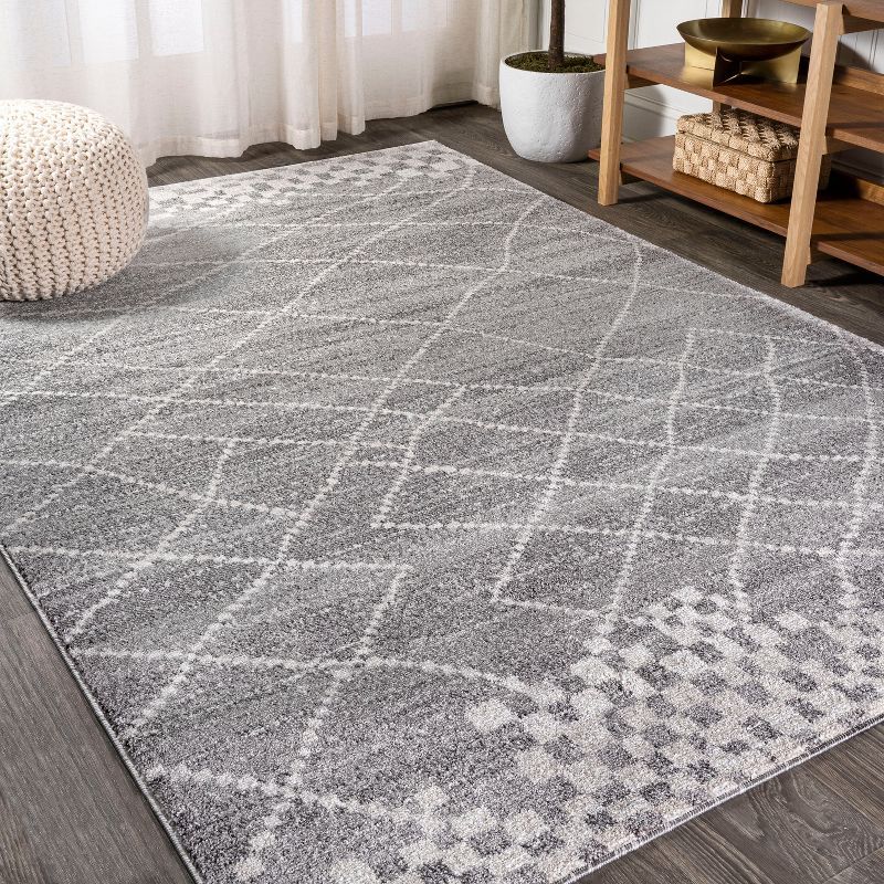 Modern Moroccan Diamond 4'x6' Area Rug in Gray - Easy Care & Stain-Resistant